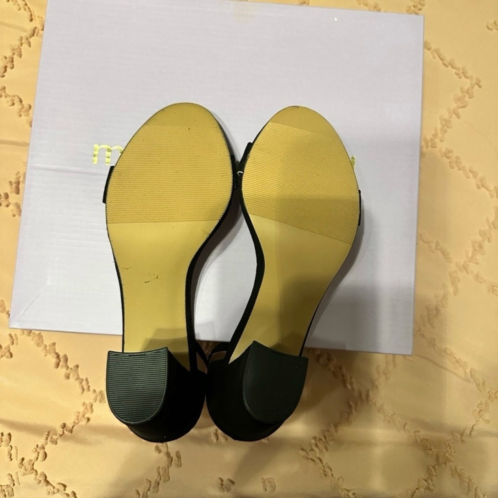 Block Heels - Picture 3 of 4